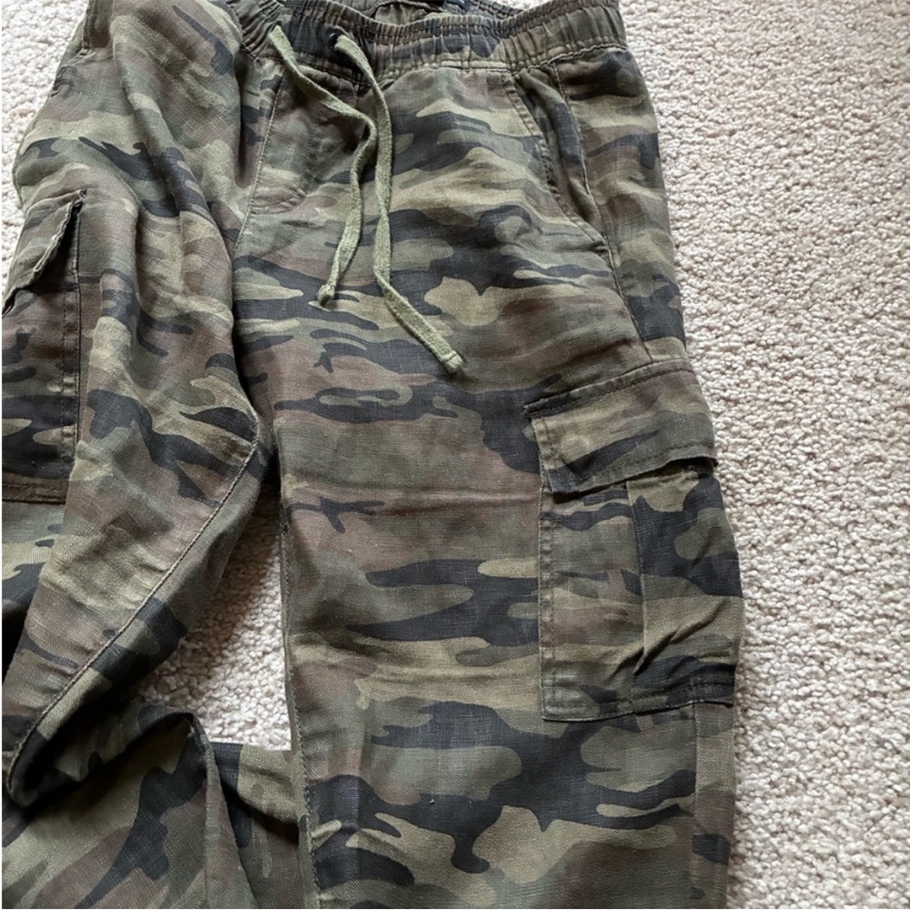 WAS $48 Sanctuary x Anthro linen camo cargo capris - Picture 9 of 15